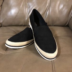 NWOT Kensie Deann Black Faux Suede Slip On Loafers